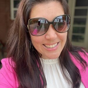 Meet your Posher, Victoria